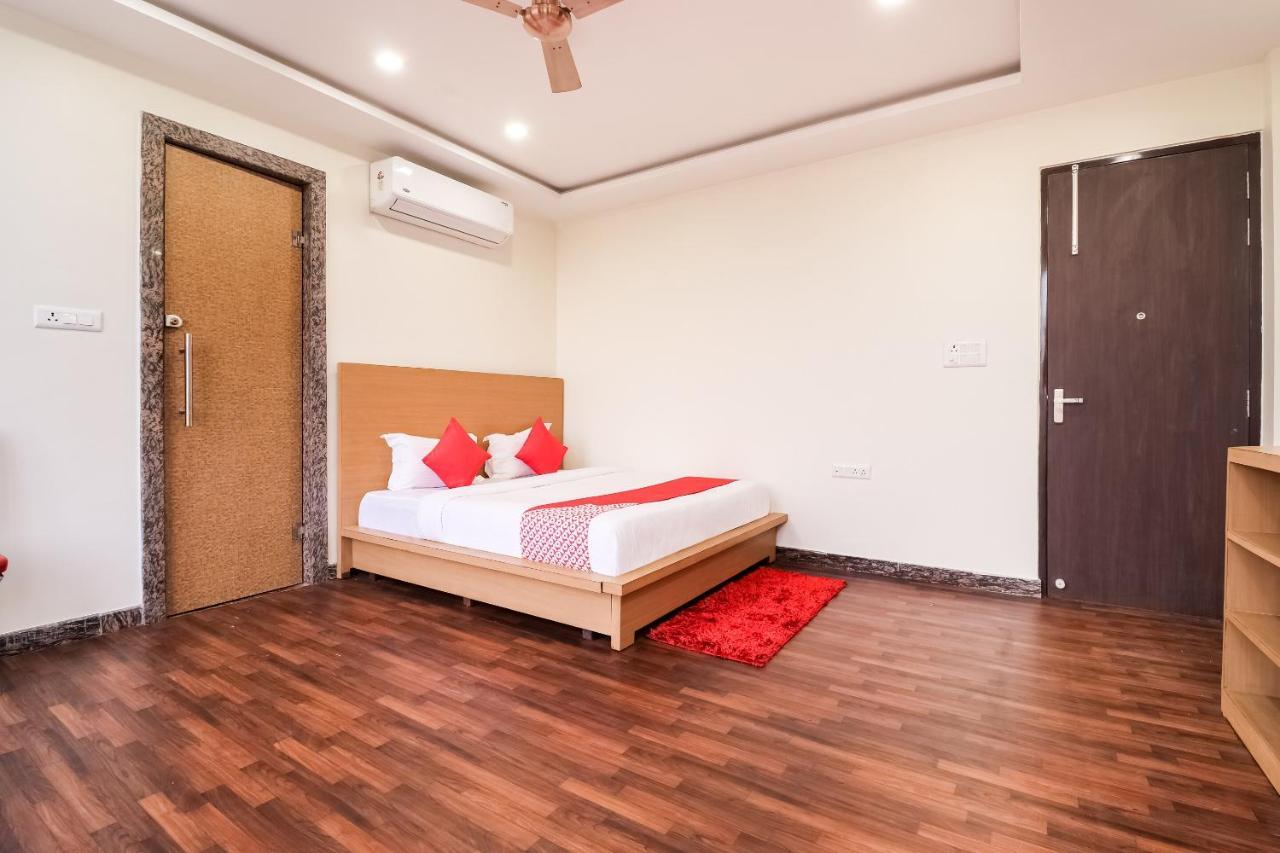 Oyo 61050 S S K Continental Hotel Juhi Bari Exterior photo