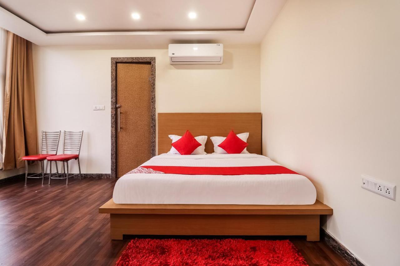 Oyo 61050 S S K Continental Hotel Juhi Bari Exterior photo